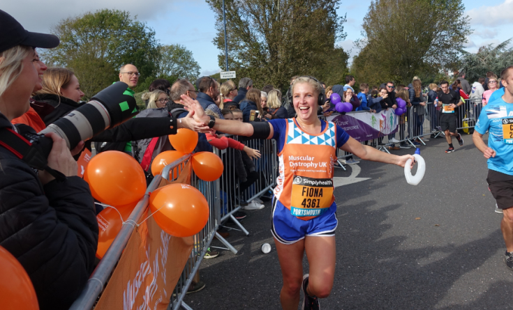 #TeamMDUK runner approaching cheer point at Great South Run
